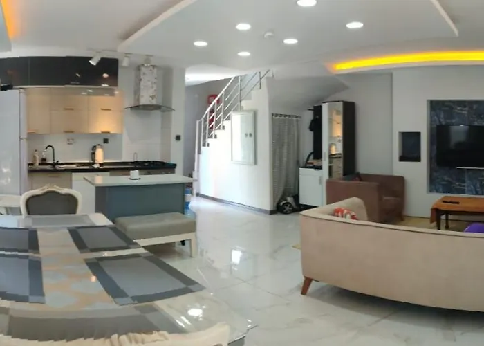 Villa Elit1 12plus Beds Full Triplex In Golf Area With Private Pool & Garden Wifi Netflix Full Kitchen & Bed Equipments Air Conditions Free Parking Belek