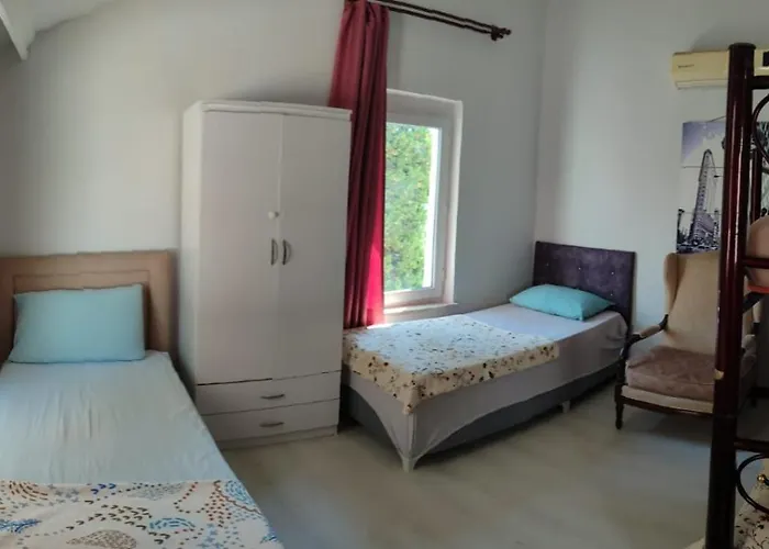 Villa Elit1 12plus Beds Full Triplex In Golf Area With Private Pool & Garden Wifi Netflix Full Kitchen & Bed Equipments Air Conditions Free Parking Belek