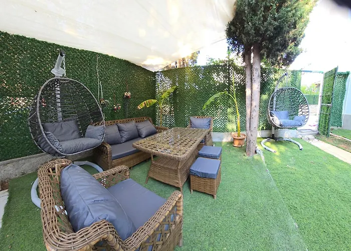Elit1 12plus Beds Full Triplex In Golf Area With Private Pool & Garden Wifi Netflix Full Kitchen & Bed Equipments Air Conditions Free Parking