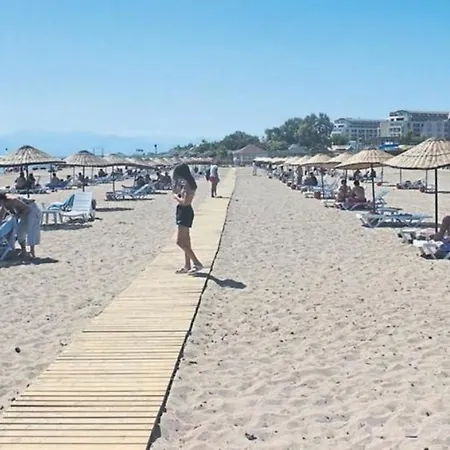 Elit1 10 Beds Full Triplex In Golf Area With Private Pool & Garden Wifi Netflix Full Kitchen & Bed Equipments Air Conditions Free Parking