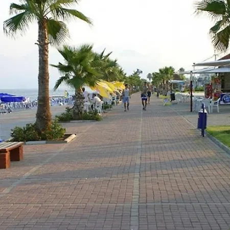 Greenvilla1 Belek-15 Beds-7Rooms Full Triplex Villa In Belek With 10Meter Private Pool & Garden Wi-Fi- Full Kitchen & Bed Equipments-New Air Conditions Free Parking 3Shower & Wc * Μπέλεκ