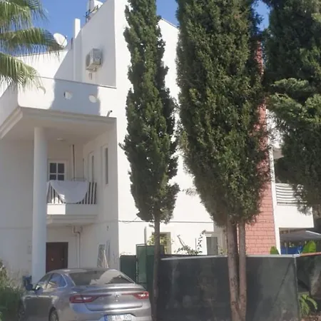 Elit1 10 Beds Full Triplex In Golf Area With Private Pool & Garden Wifi Netflix Full Kitchen & Bed Equipments Air Conditions Free Parking