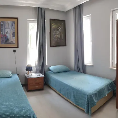 Elit1 12plus Beds Full Triplex In Golf Area With Private Pool & Garden Wifi Netflix Full Kitchen & Bed Equipments Air Conditions Free Parking Villa *