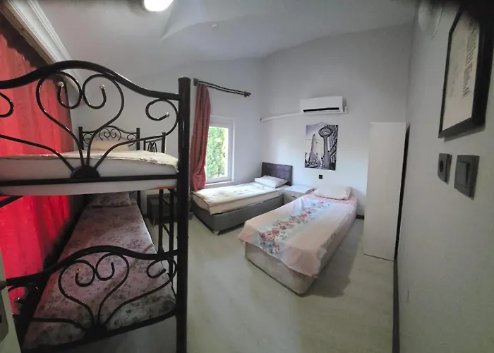 Vila Elit1 12plus Beds Full Triplex In Golf Area With Private Pool & Garden Wifi Netflix Full Kitchen & Bed Equipments Air Conditions Free Parking *