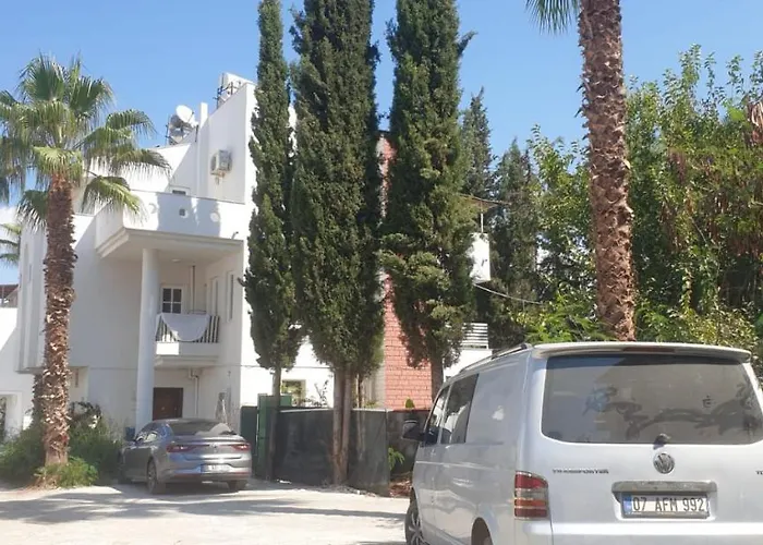 Elit1 12plus Beds Full Triplex In Golf Area With Private Pool & Garden Wifi Netflix Full Kitchen & Bed Equipments Air Conditions Free Parking 빌라 *