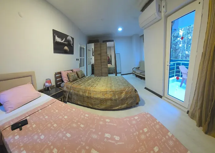Elit1 12plus Beds Full Triplex In Golf Area With Private Pool & Garden Wifi Netflix Full Kitchen & Bed Equipments Air Conditions Free Parking * 베렉